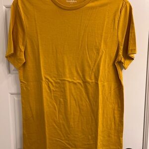 NWOT Goodfellow & Co Men's Yellow Short Sleeve Tee